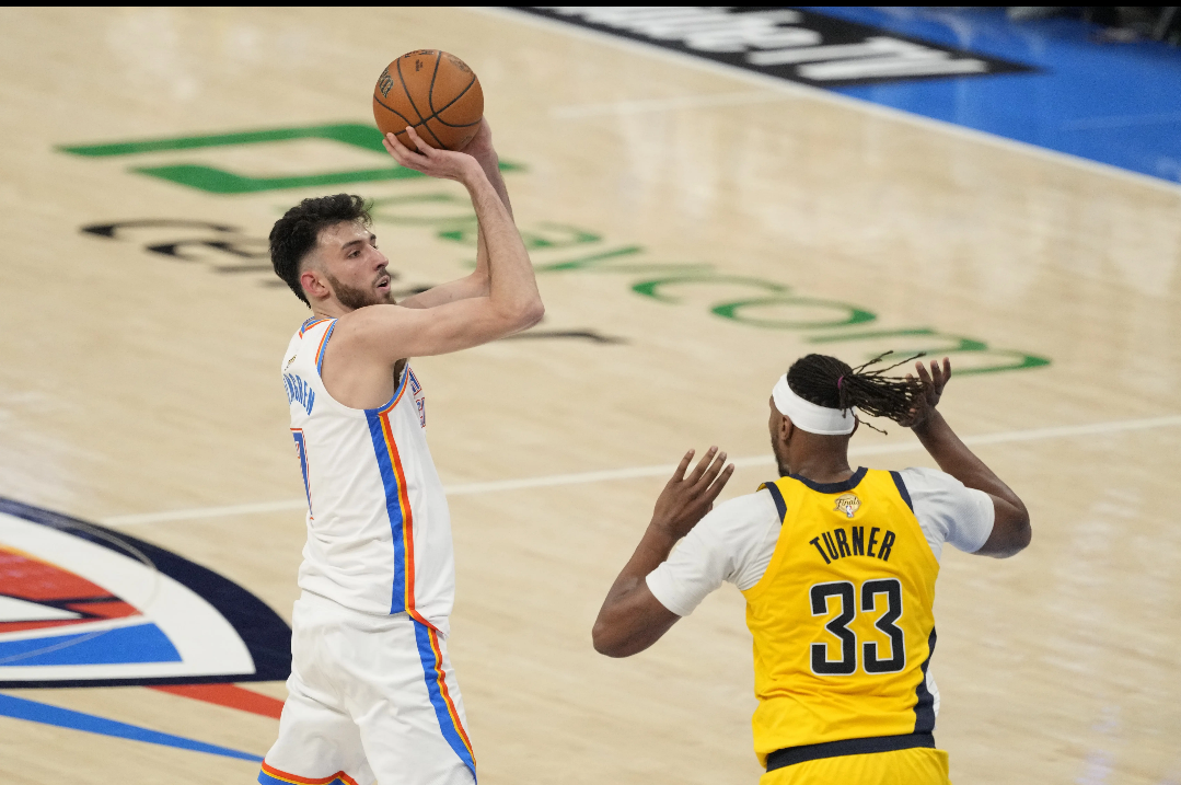 布莱顿迎NBA常规赛关键赛；今晚复出首秀；引发热议；团队化学反应显著