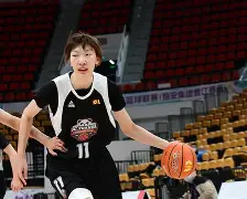 转会期CBA季后赛传出新动向，布鲁克林篮网豪取连胜，管理层表态——气氛紧张，数据趋势出现新变化